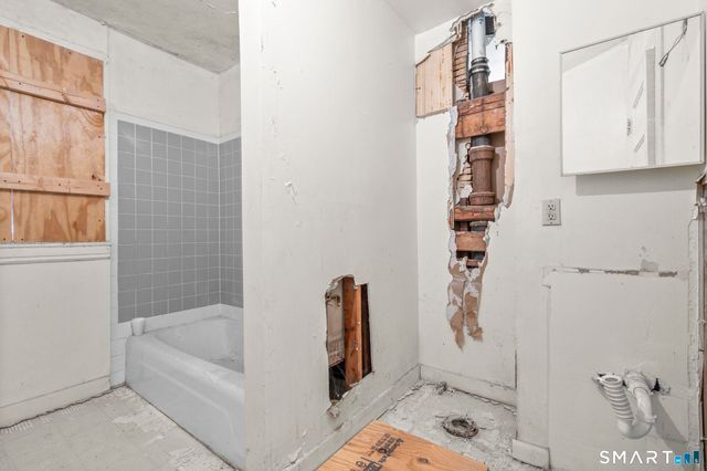 1403 Boston Avenue, Bridgeport, CT 06610