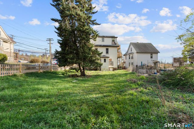 1403 Boston Avenue, Bridgeport, CT 06610