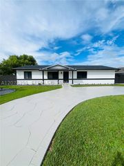 1707 S Curlew Ln 1707, Homestead, FL 33035