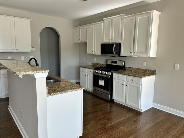 127 Vivid Lane, Dallas, GA 30132