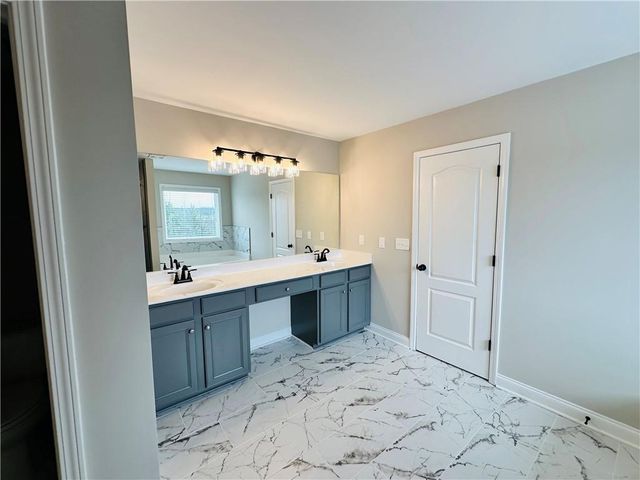 127 Vivid Lane, Dallas, GA 30132