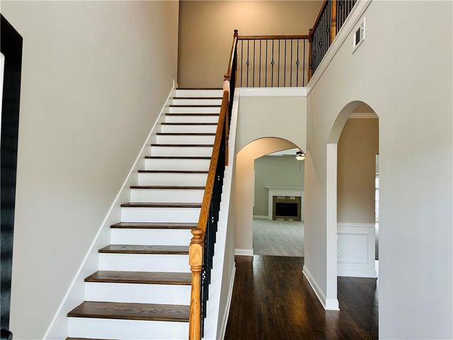 127 Vivid Lane, Dallas, GA 30132