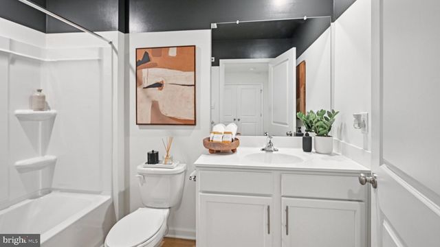 37 ROBERT DRIVE, Runnemede, NJ 08078