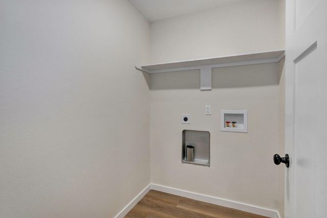 1103 E Smith Street, Springfield, MO 65803