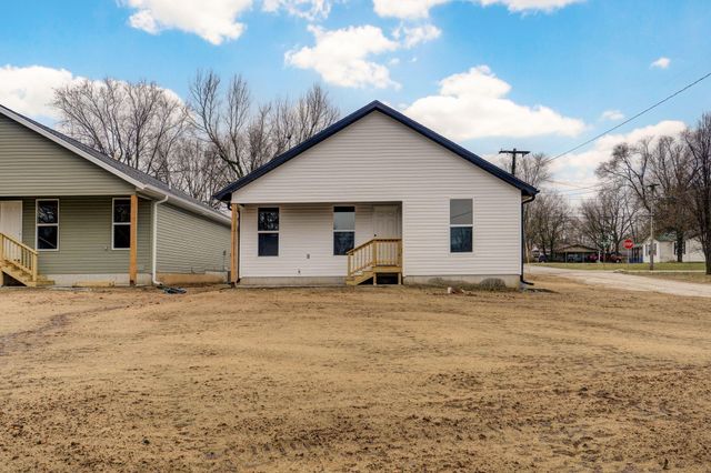 1103 E Smith Street, Springfield, MO 65803