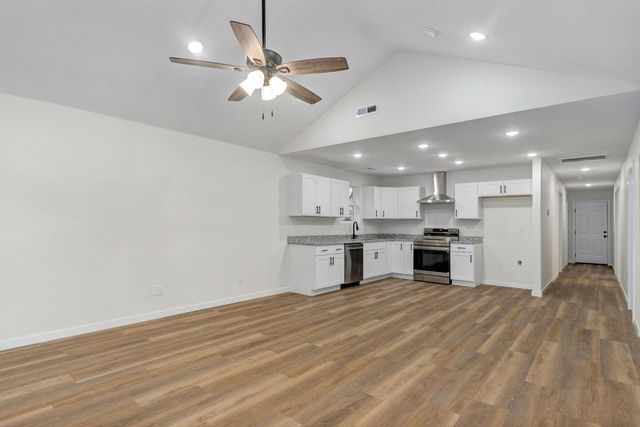 1103 E Smith Street, Springfield, MO 65803