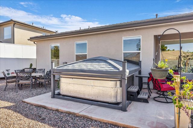 379 N 3200 W, Hurricane, UT 84737