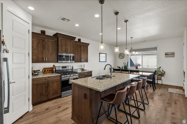 379 N 3200 W, Hurricane, UT 84737