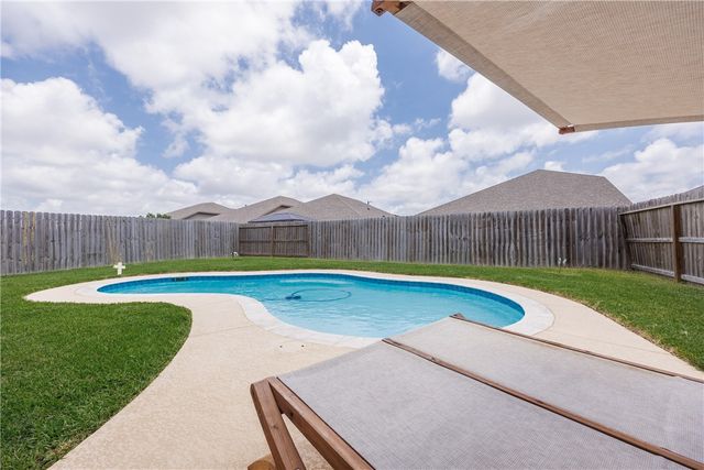7314 Tristan Dr, Corpus Christi, TX 78414