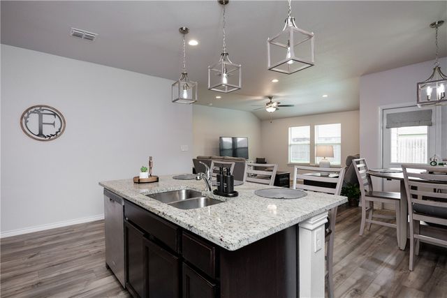 7314 Tristan Dr, Corpus Christi, TX 78414