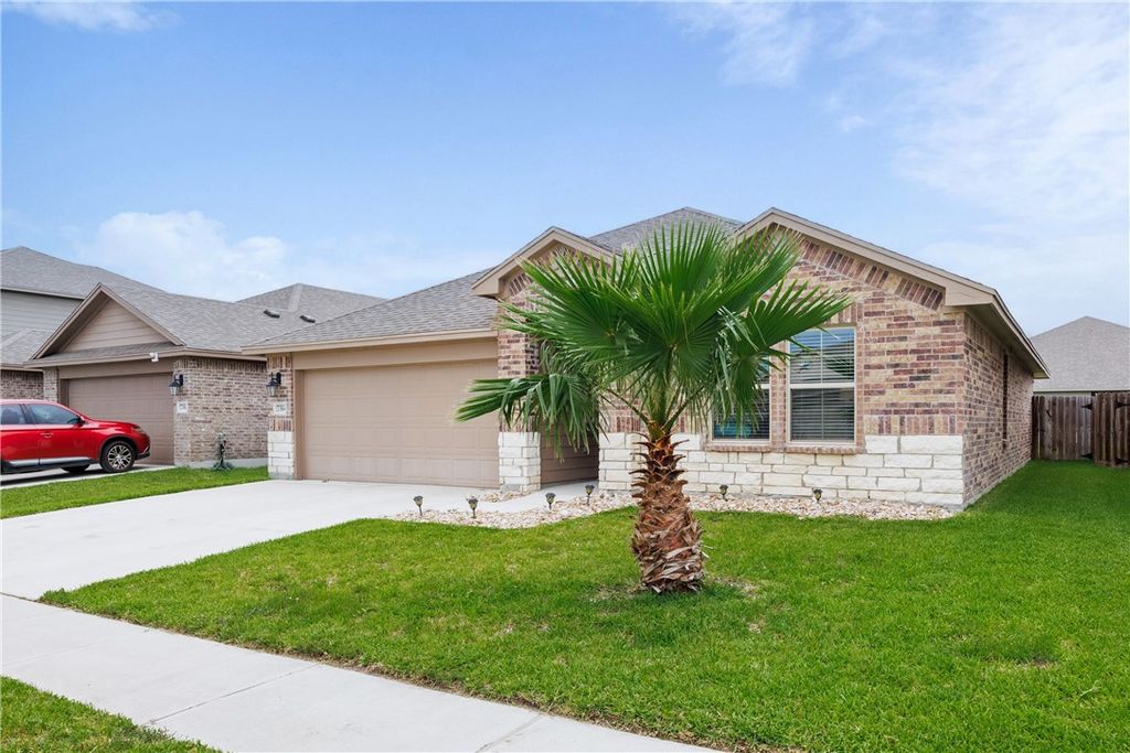 7314 Tristan Dr, Corpus Christi, TX 78414 — photo 2