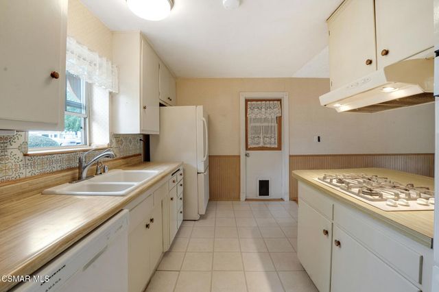 1430 Vaquero Drive, Simi Valley, CA 93065