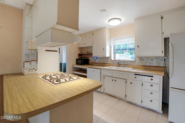 1430 Vaquero Drive, Simi Valley, CA 93065