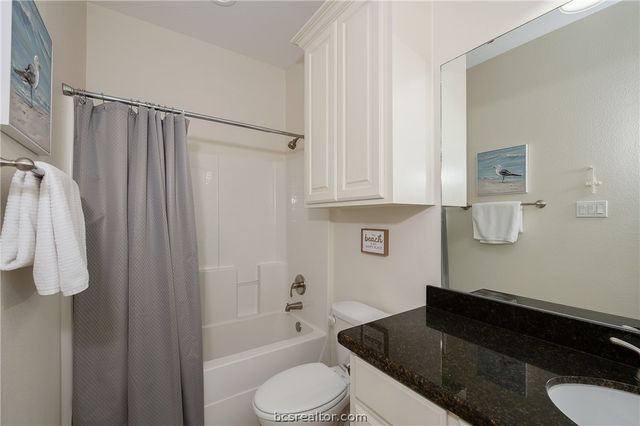 3802 Estes Park, College Station, TX 77845