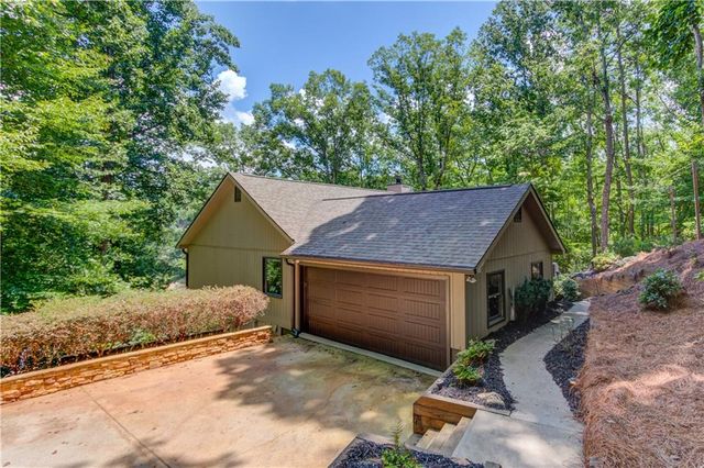 5544 Hidden Harbor Trail, Gainesville, GA 30504