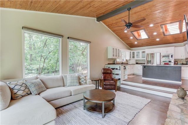 5544 Hidden Harbor Trail, Gainesville, GA 30504