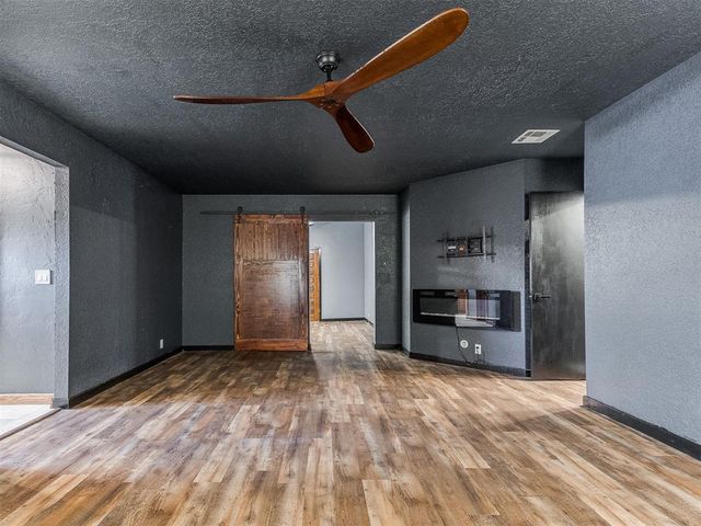 9724 Briarcreek Drive, Oklahoma City, OK 73162