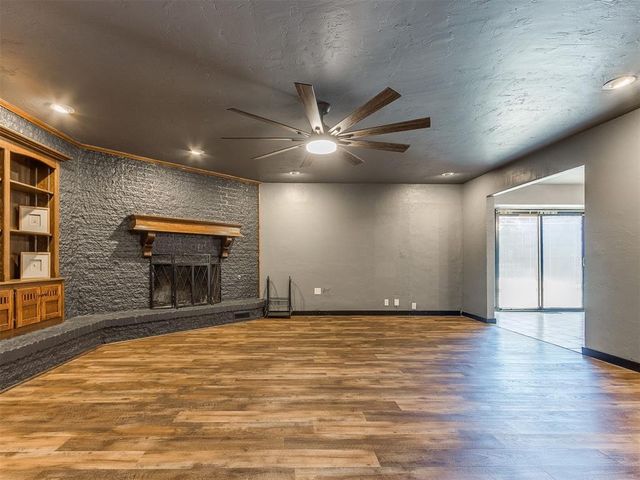 9724 Briarcreek Drive, Oklahoma City, OK 73162