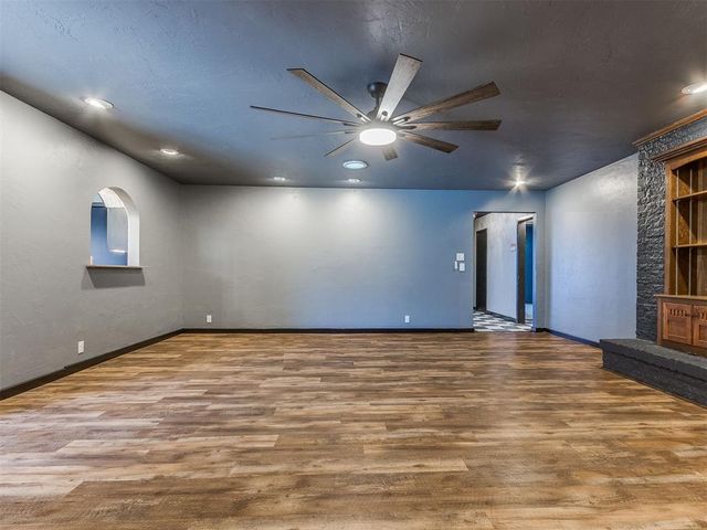 9724 Briarcreek Drive, Oklahoma City, OK 73162