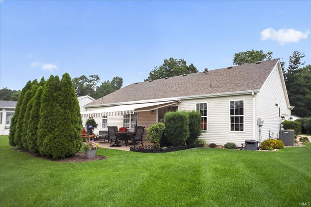 102 Livingston Bay Court, Mishawaka, IN 46544