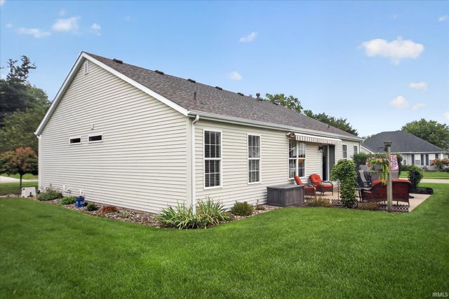 102 Livingston Bay Court, Mishawaka, IN 46544