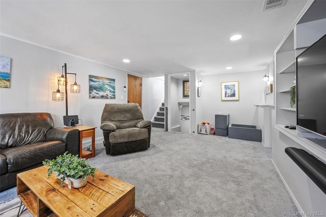 124 Hillandale Drive, New Rochelle, NY 10804