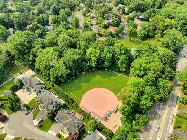 124 Hillandale Drive, New Rochelle, NY 10804