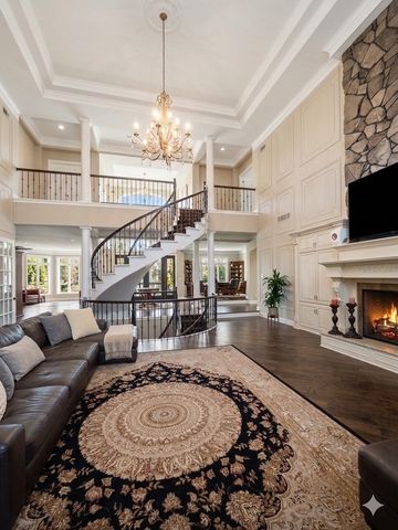 3001 Glen Eagles Court, St. Charles, IL 60174