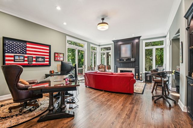 3001 Glen Eagles Court, St. Charles, IL 60174