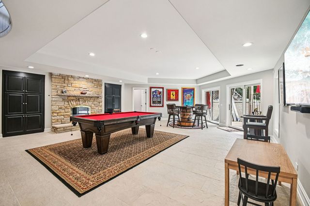 3001 Glen Eagles Court, St. Charles, IL 60174