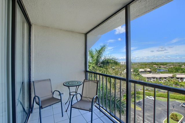 7754 Lakeside Boulevard 483, Boca Raton, FL 33434