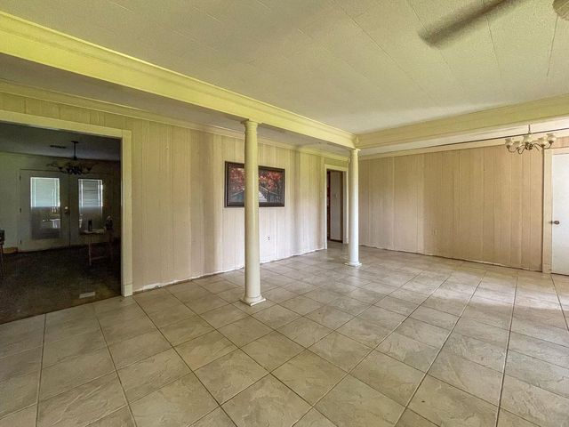 302 Bayou Bend Dr, Houma, LA 70364