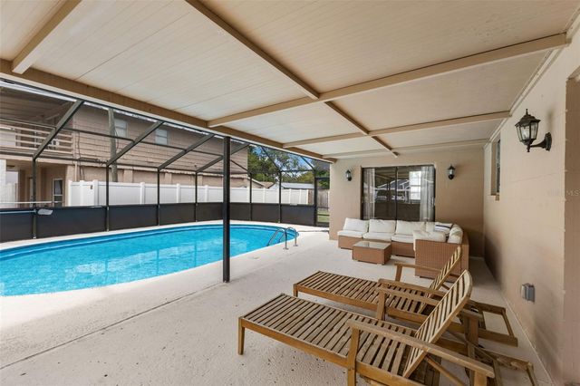 7901 N PACKWOOD AVENUE, Tampa, FL 33604