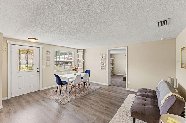 7901 N PACKWOOD AVENUE, Tampa, FL 33604