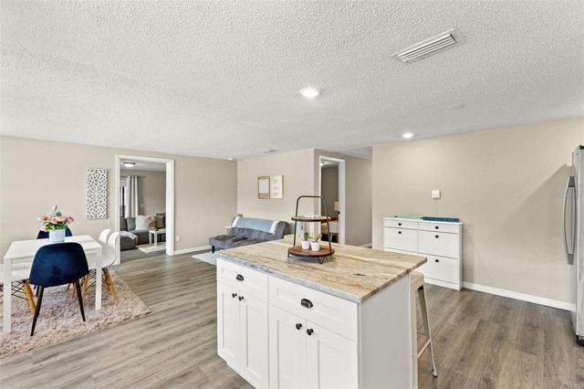 7901 N PACKWOOD AVENUE, Tampa, FL 33604