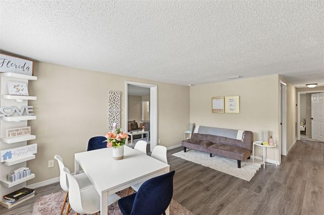 7901 N PACKWOOD AVENUE, Tampa, FL 33604