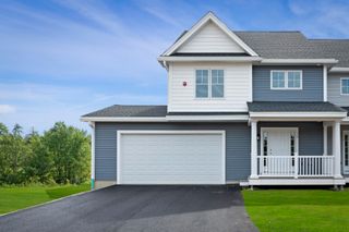 61 Crestview Way, Raymond, NH 03077