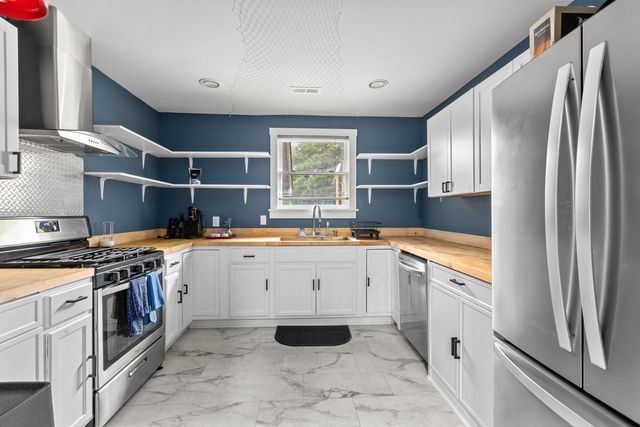 1135 Greenhill Road, Charleston, SC 29412