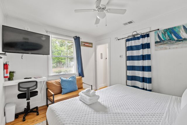 1135 Greenhill Road, Charleston, SC 29412