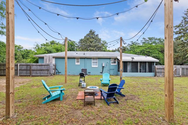 1135 Greenhill Road, Charleston, SC 29412