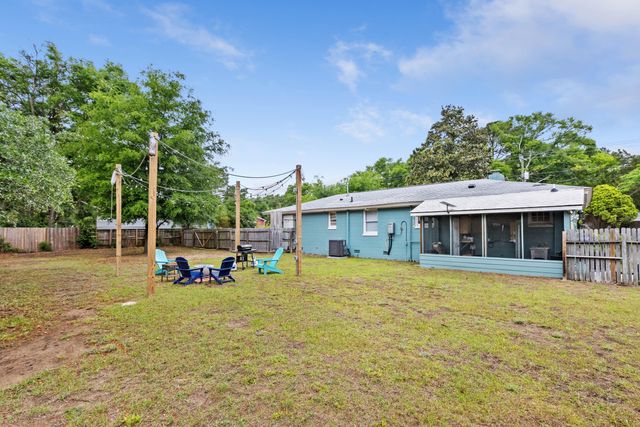 1135 Greenhill Road, Charleston, SC 29412