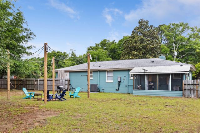 1135 Greenhill Road, Charleston, SC 29412