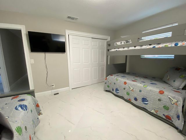 6220 SW 14th Street, Plantation, FL 33317