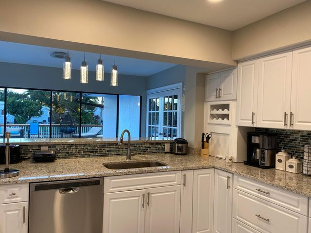 6220 SW 14th Street, Plantation, FL 33317