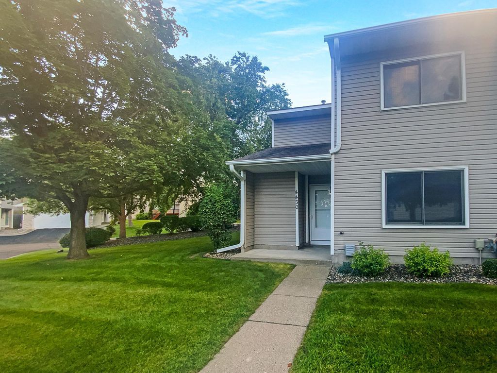 4430 Mccoll Drive, Savage, MN 55378