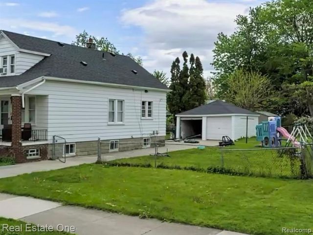 5016 Mead Street, Dearborn, MI 48126