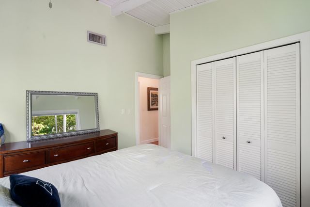 158 Tampa Drive, Plantation Key, FL 33070