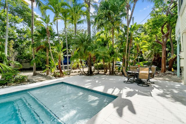 158 Tampa Drive, Plantation Key, FL 33070