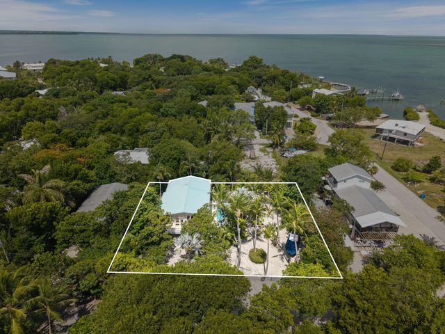 158 Tampa Drive, Plantation Key, FL 33070