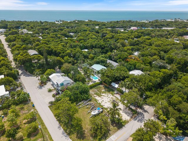 158 Tampa Drive, Plantation Key, FL 33070